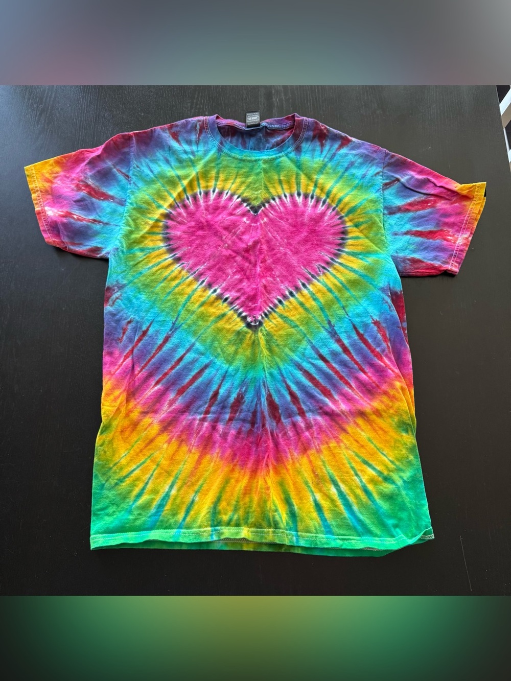 New 100% Cotton Pink Heart Rainbow Tie Dye T-Shirt Jammin On Rave Festival M